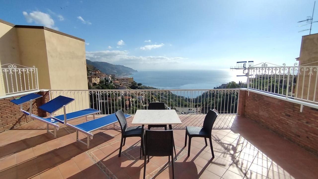 Casa Carmela Panoramic Center Apartment Таормина Екстериор снимка