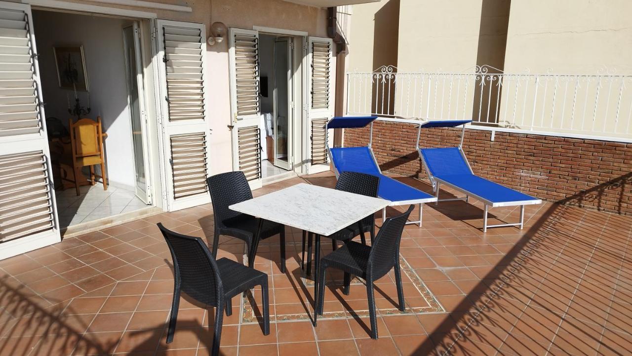 Casa Carmela Panoramic Center Apartment Таормина Екстериор снимка