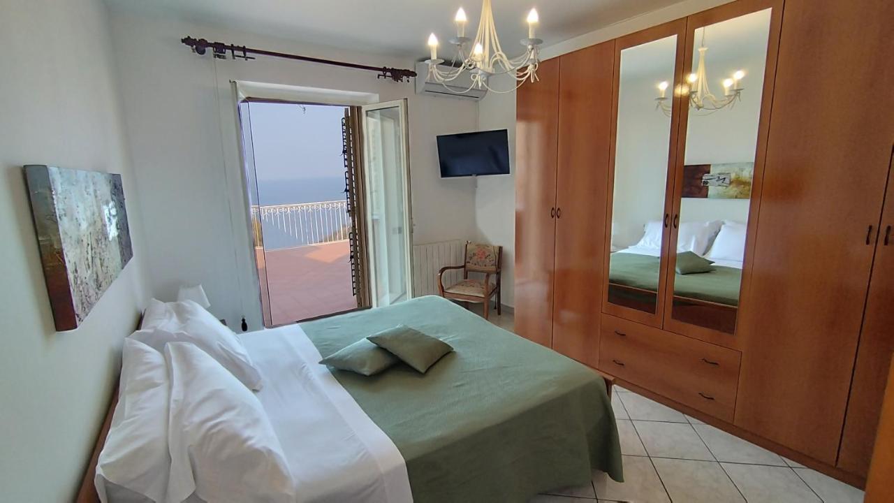 Casa Carmela Panoramic Center Apartment Таормина Екстериор снимка